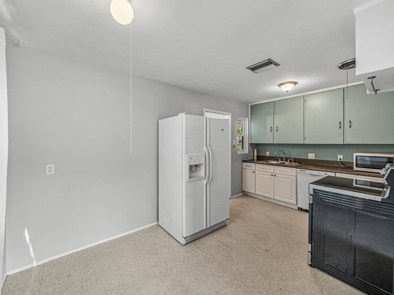 14049 12TH ST