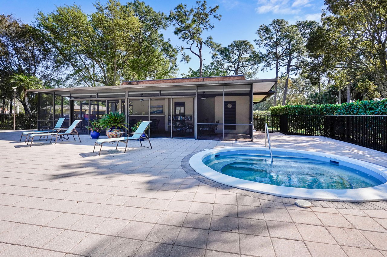 413 Augusta Blvd #105