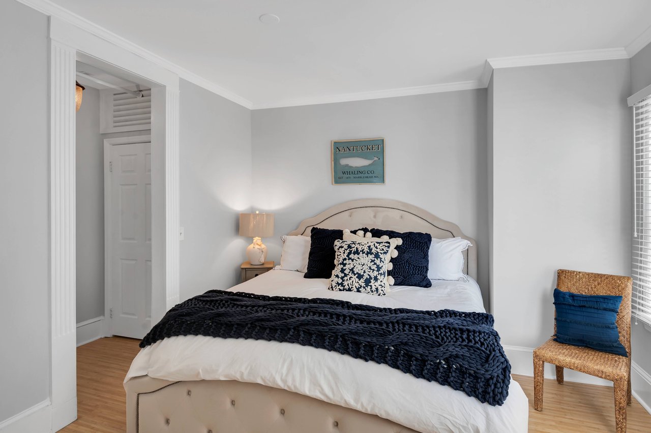 #4 Beautiful Well Design on the First Floor With Outside Deck - Just 3 Homes From Ocean, Bay Head, New Jersey