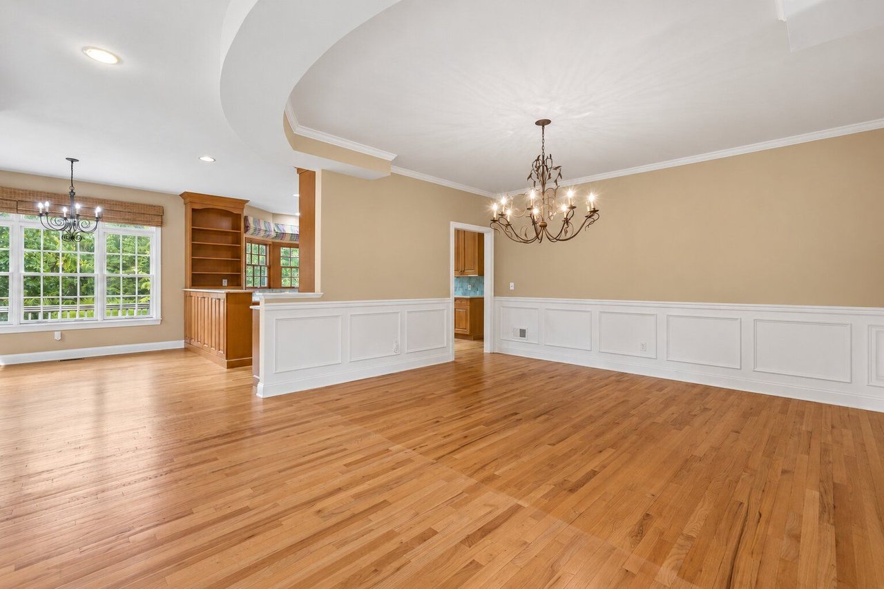 6 Melrose Ln