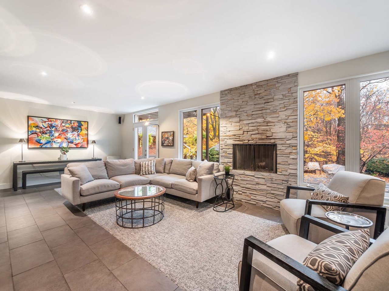63 Cliffcrest Dr