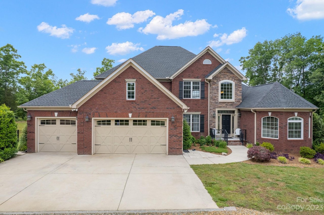 330 Waters Rd