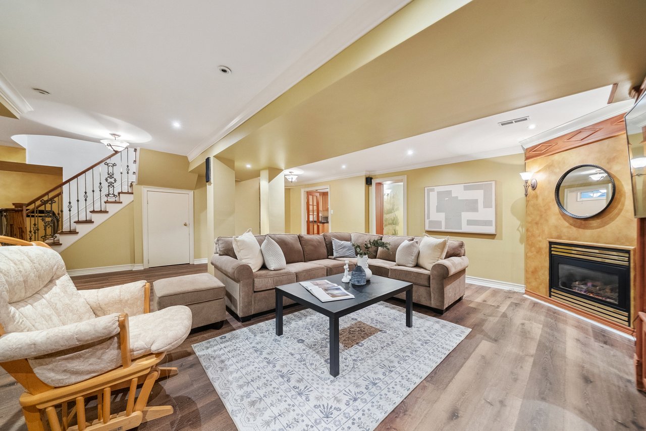 140 Reeve Dr