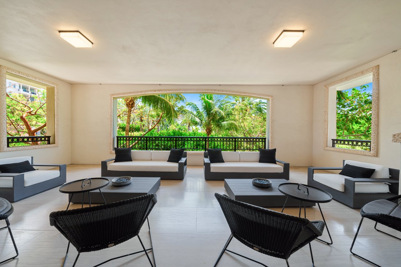 Palazzo Del Sol 7025