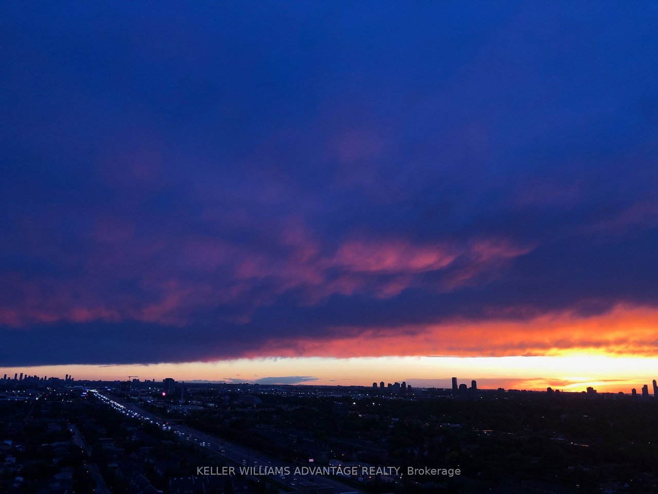 BREATHTAKING PENTHOUSE VIEWS