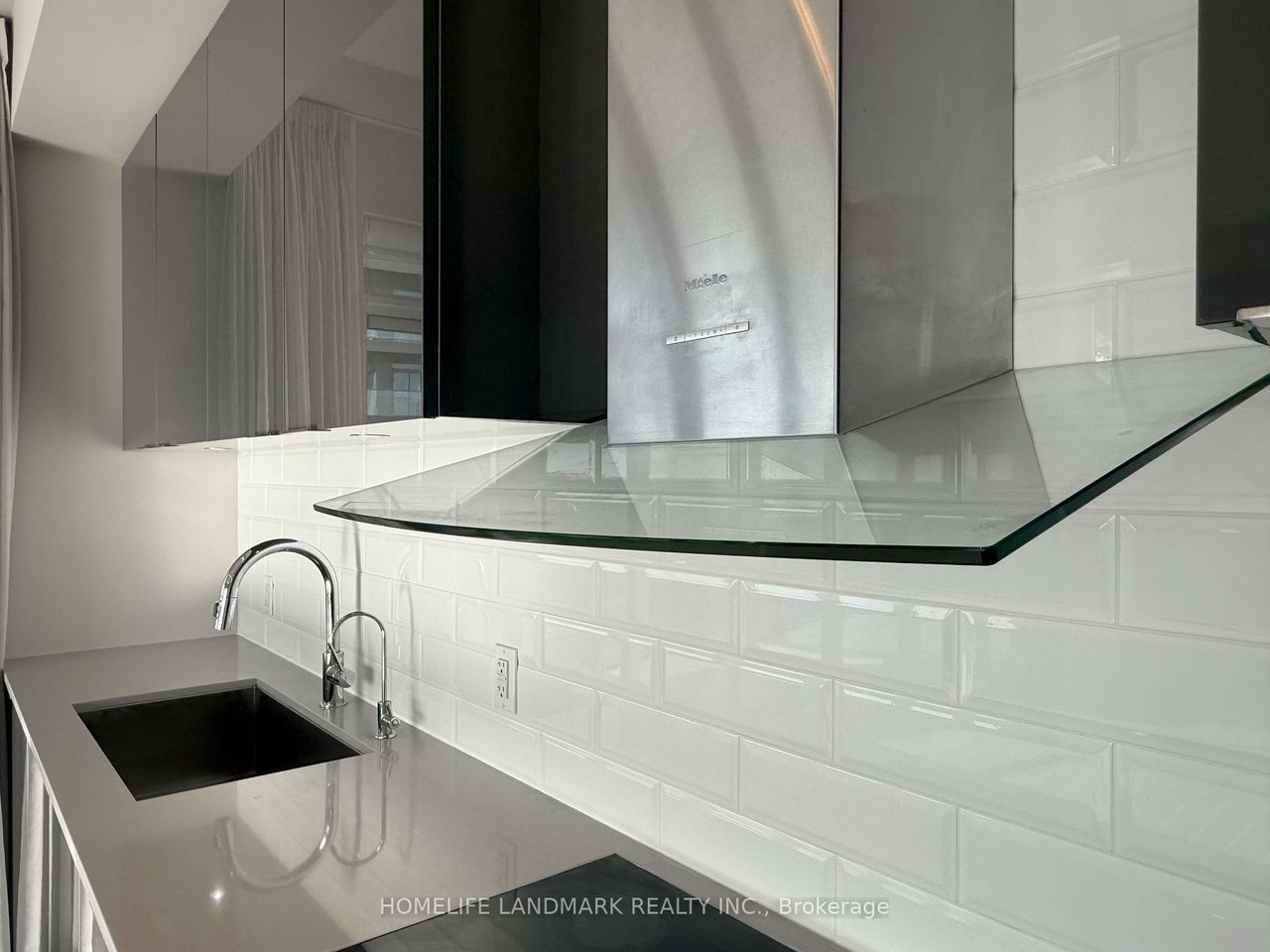 LAGO AT THE WATERFRONT 