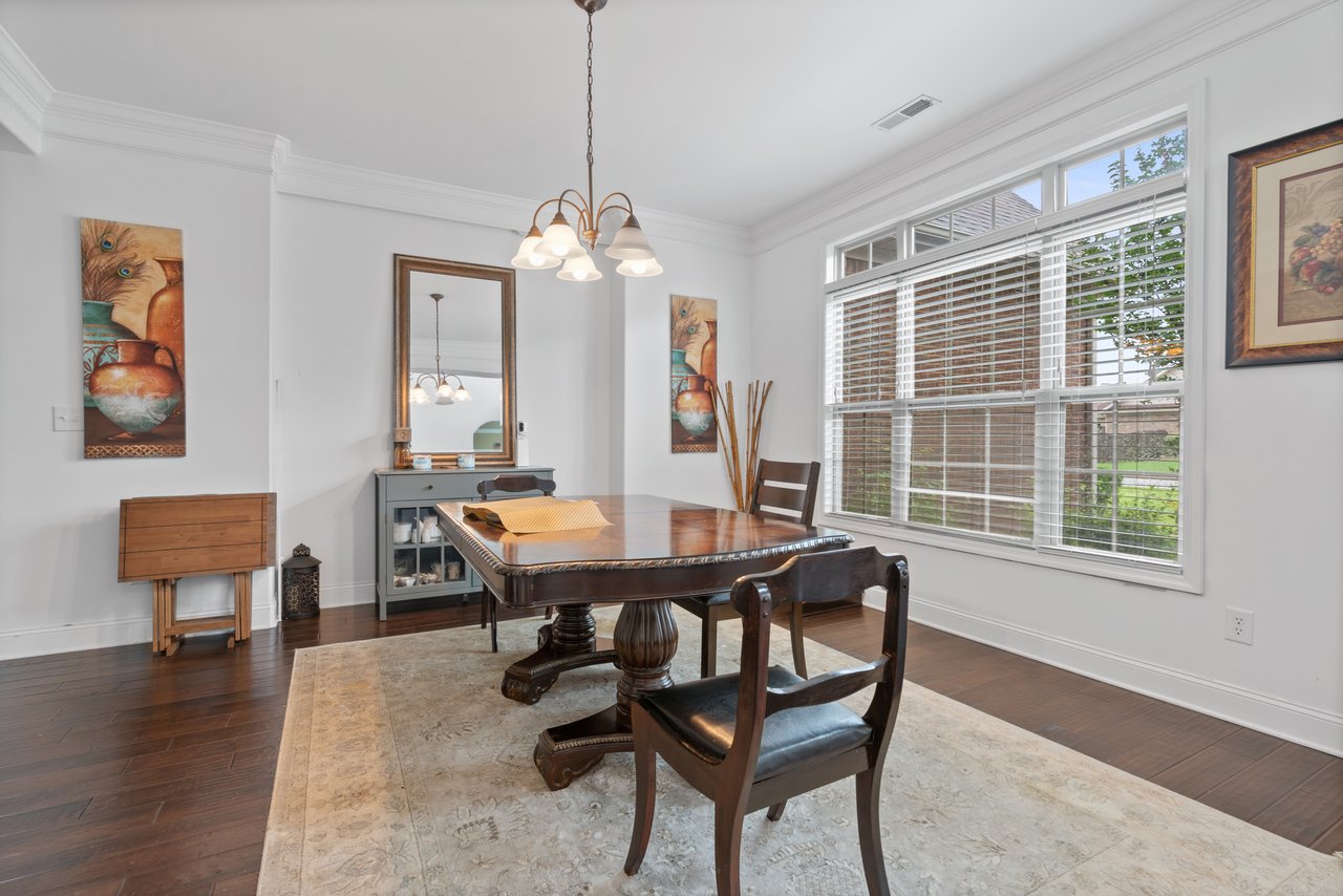 Stylish Comfort in Harvest – Spacious Gem with a Bonus Room! 