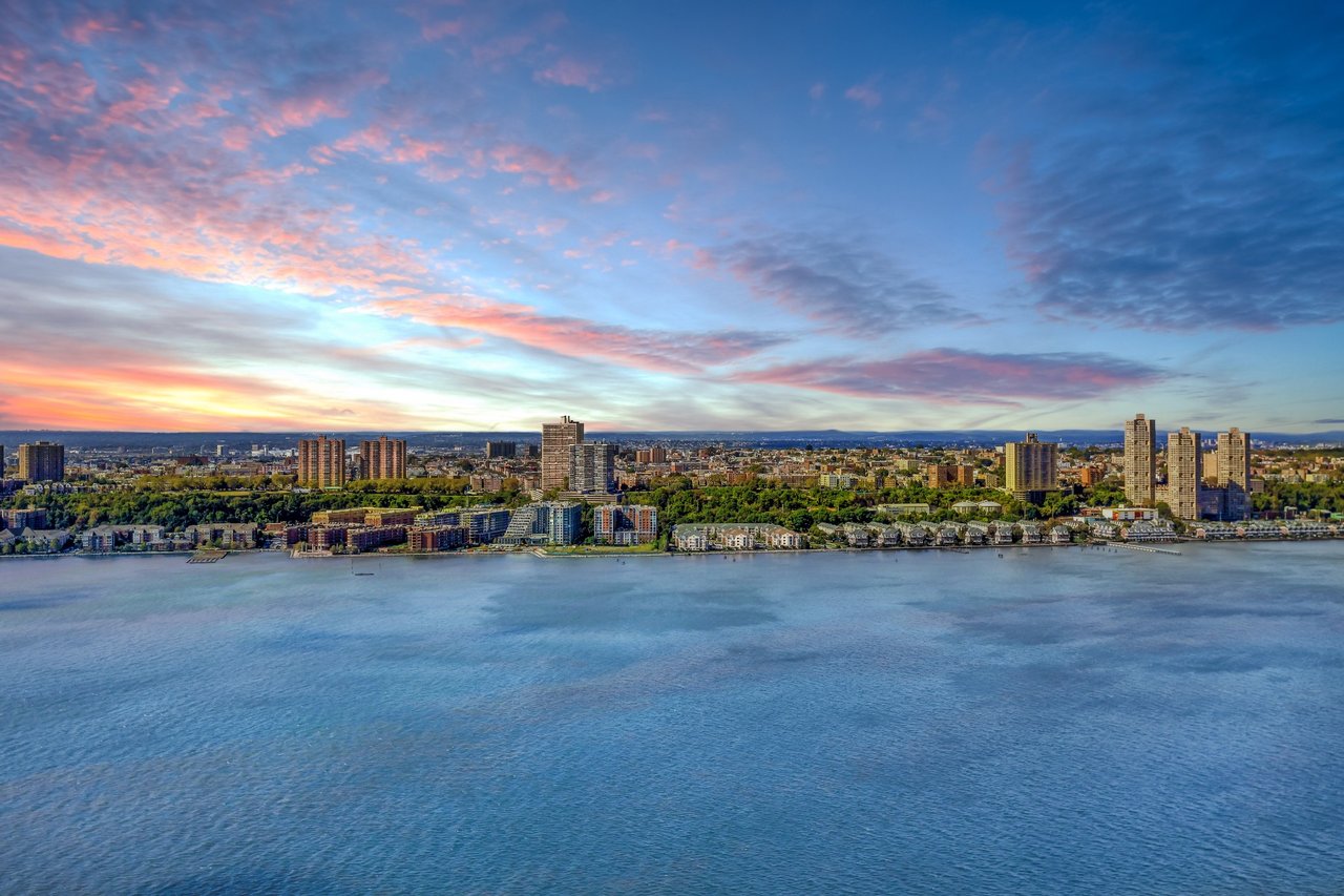 60 Riverside Boulevard, #PH-3901