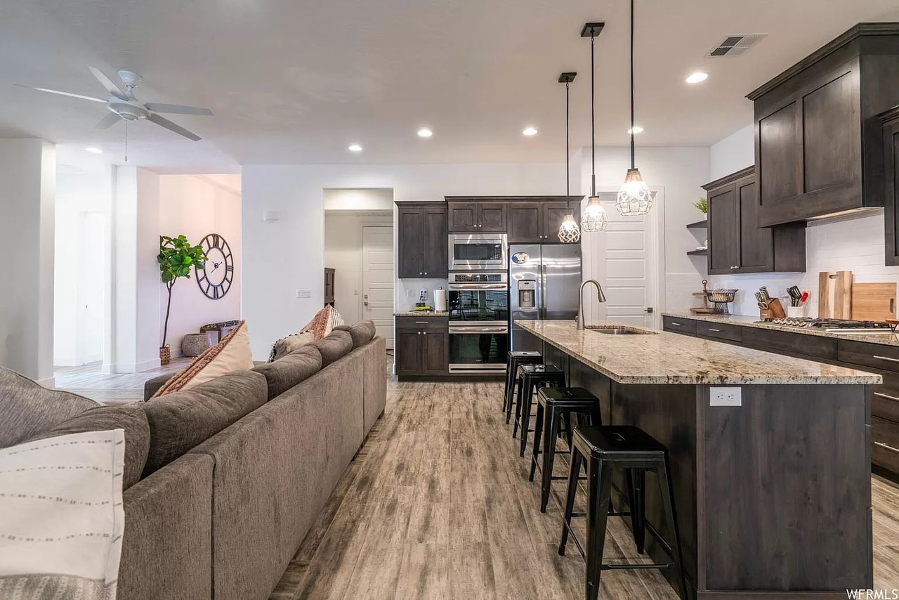 HIDEAWAY RETREAT