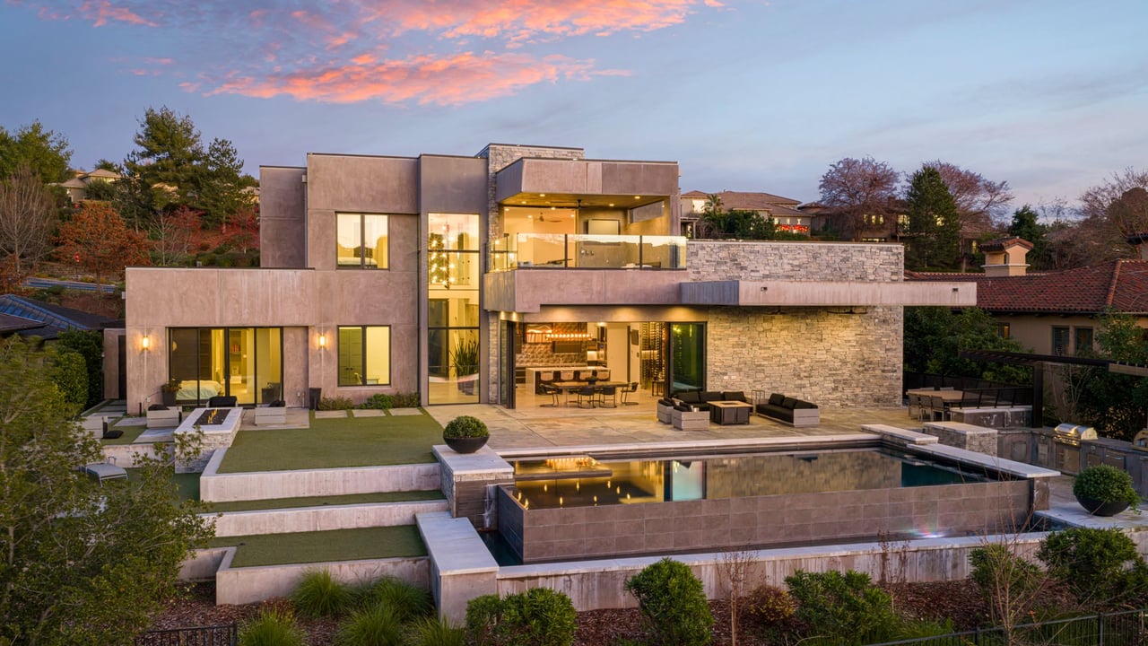 4573 Greenview Drive