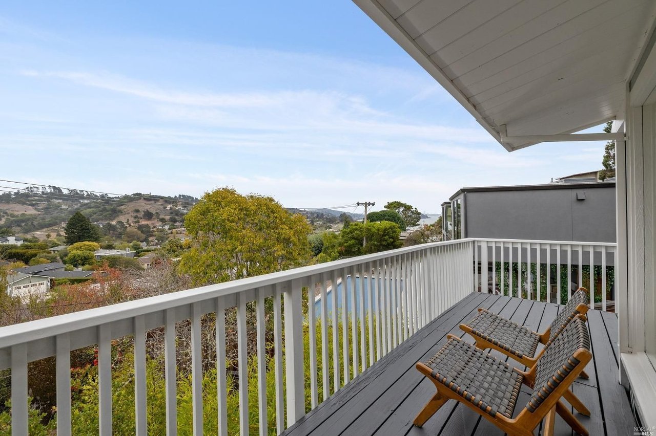 30 Reed Ranch Rd