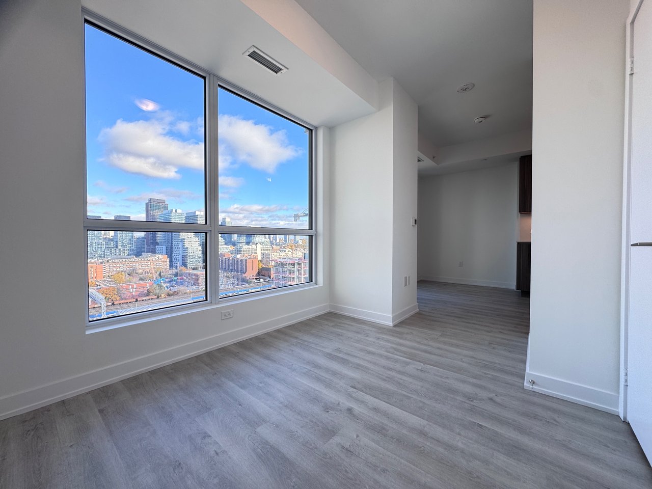 15 Richardson Street Unit: 1602