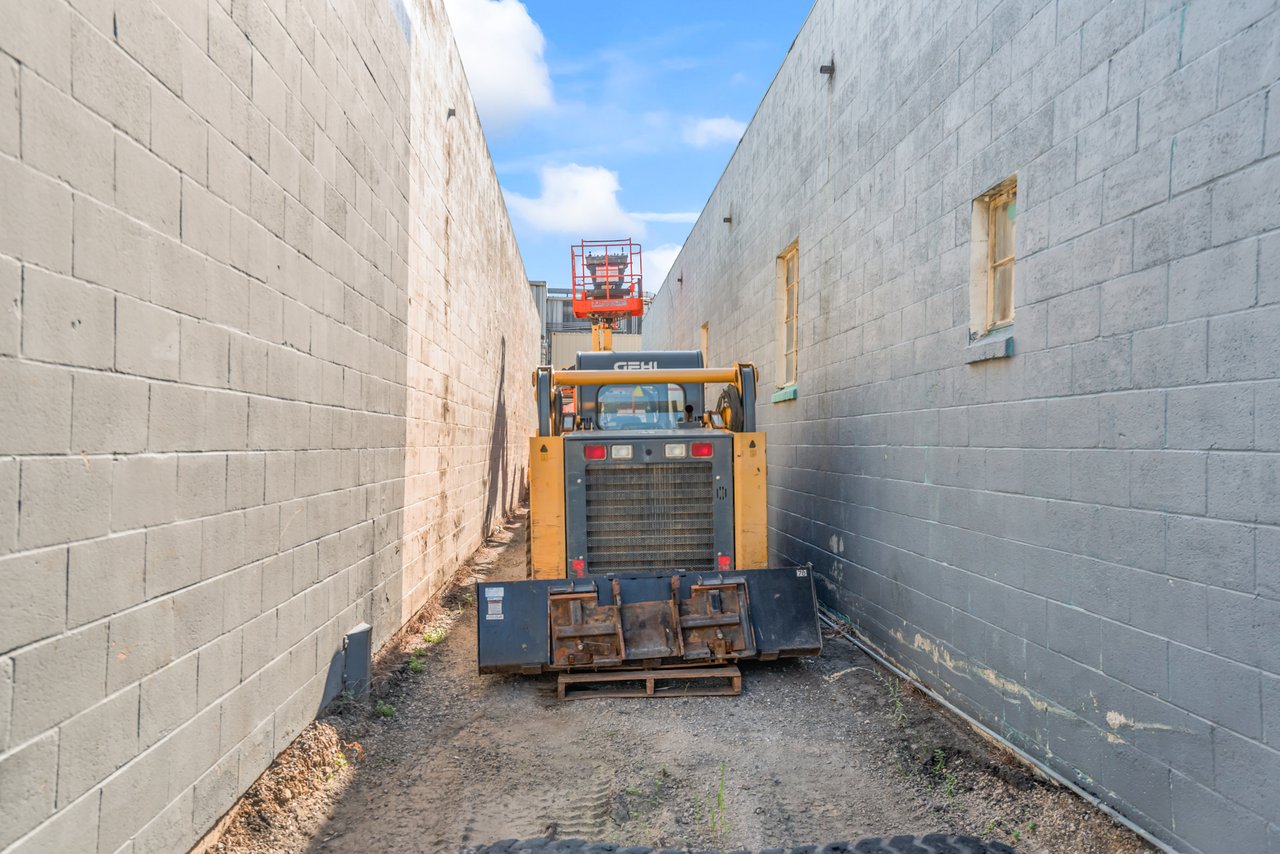 4,000 SF Industrial Owner User Opportunity