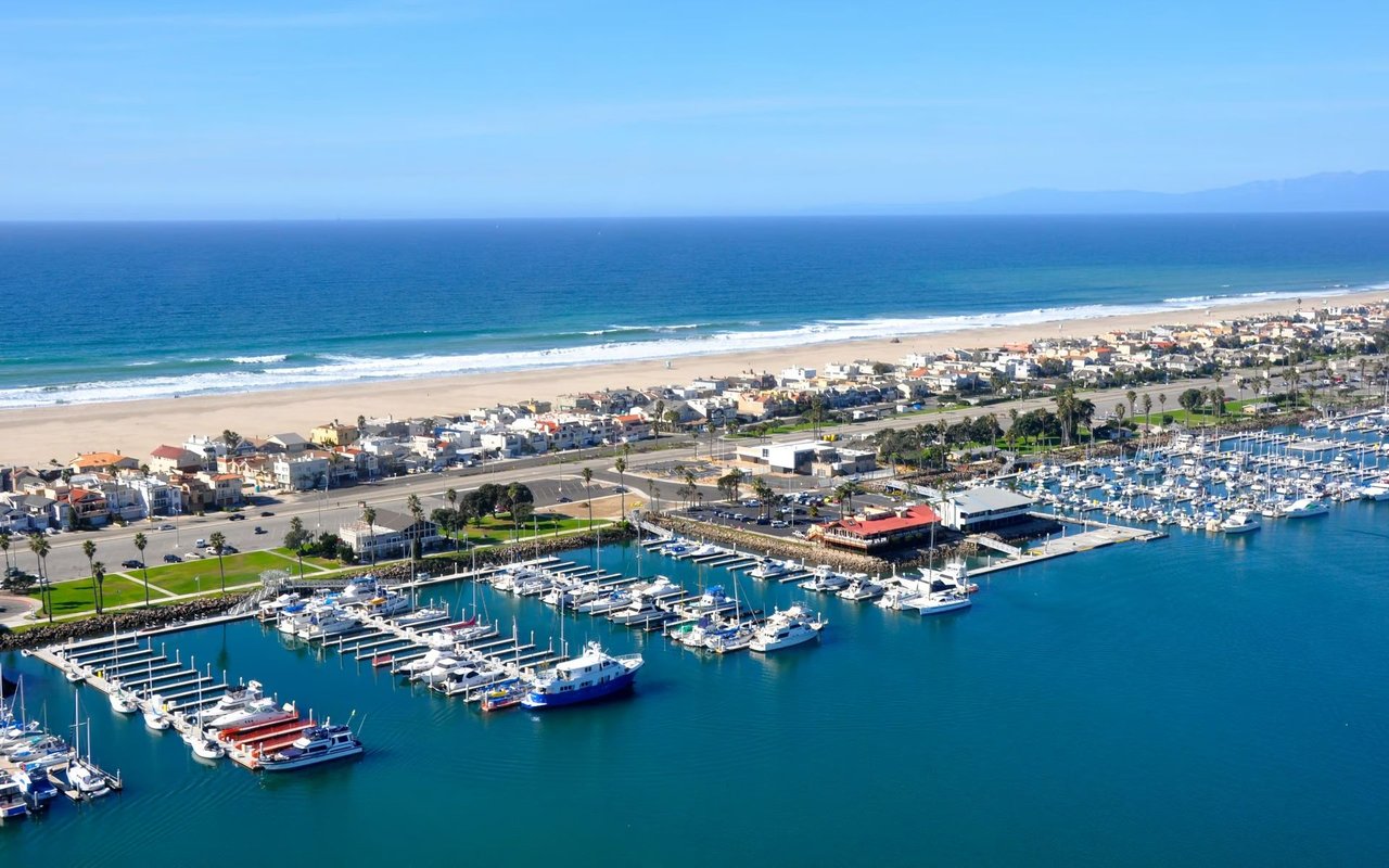 Oxnard: Hollywood Beach