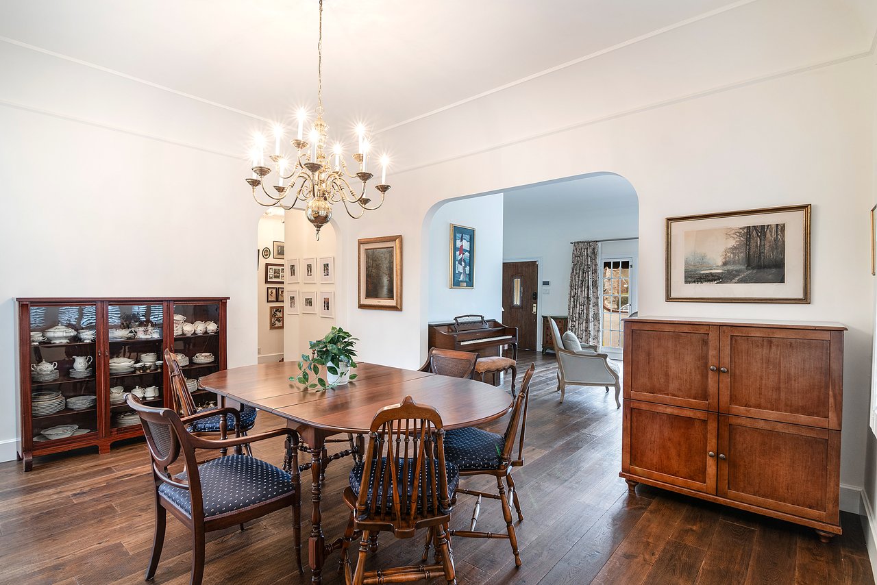 Sanctuary Paradise, N Citrus Ave, 90036