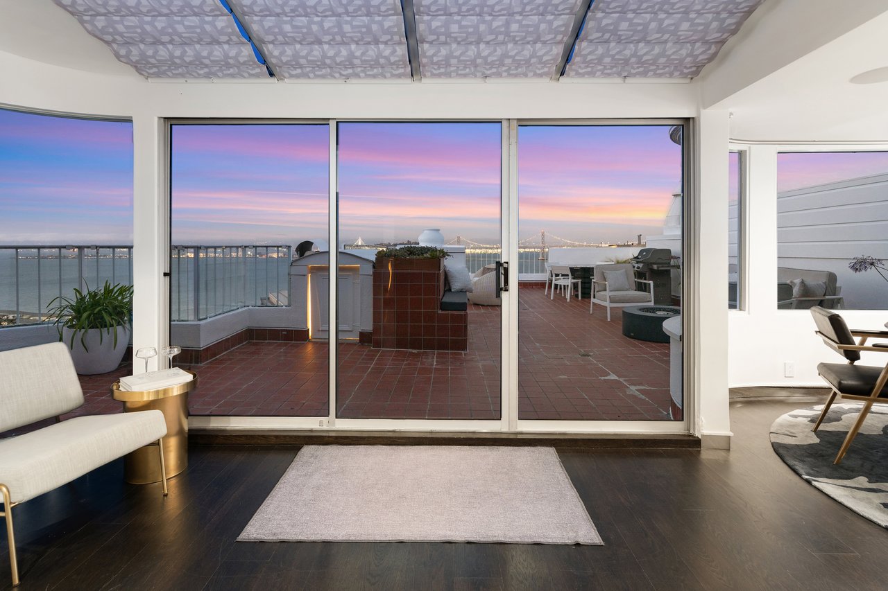 Telegraph Terrace View Penthouse!