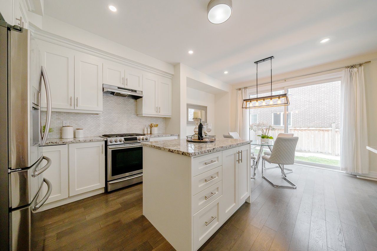 3209 Daisy Way, Oakville, ON L6M 1L4