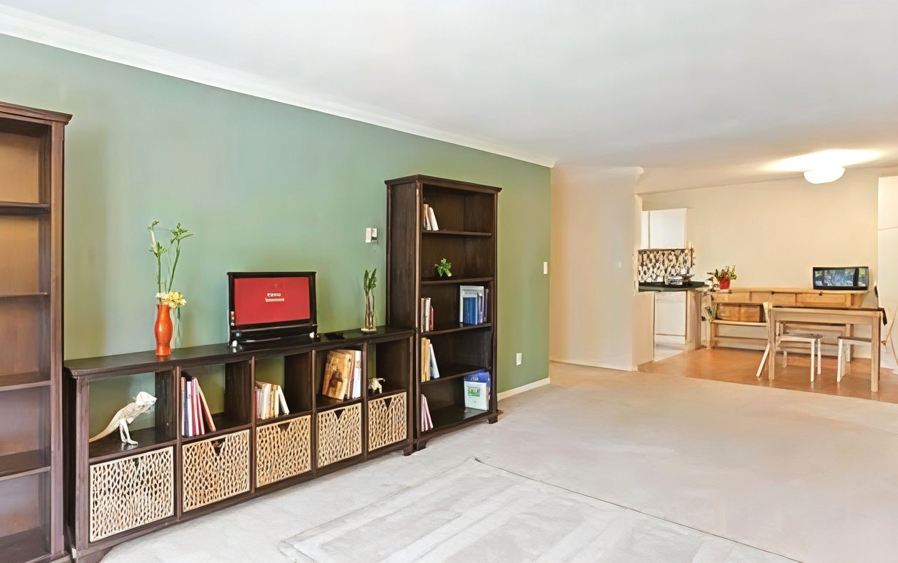 780 Premier St, #215