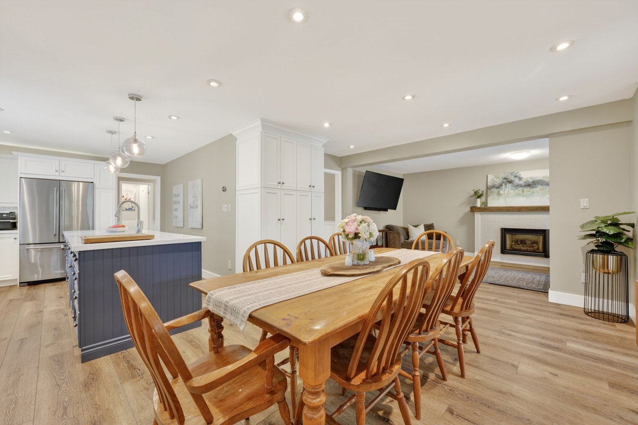 539 Veale Place