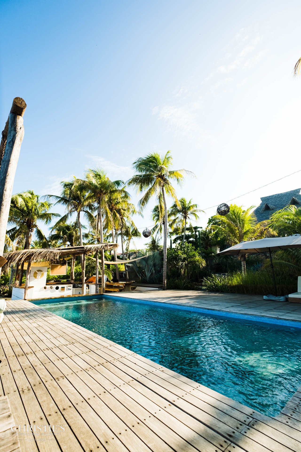 Mandla Boutique Coastal Retreat with World-Class Surf