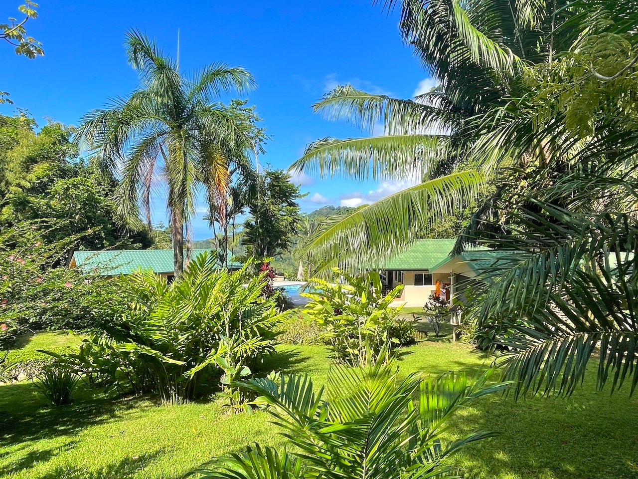 CASA TRANQUILA IN LAGUNAS – HOME, GUEST SUITE, SALON, AND GARAGE WITH WORKSHOP