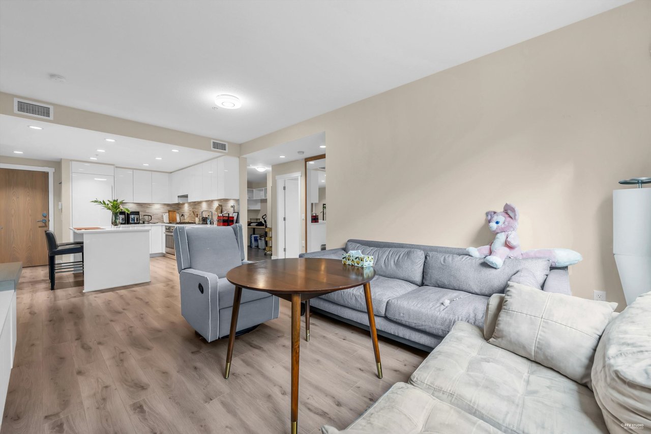 9213 Odlin Rd, #120