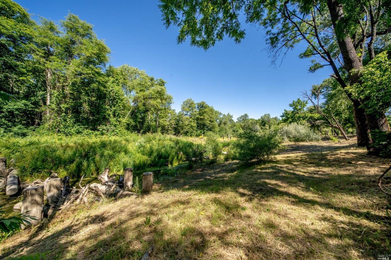 5098 Dry Crk Rd