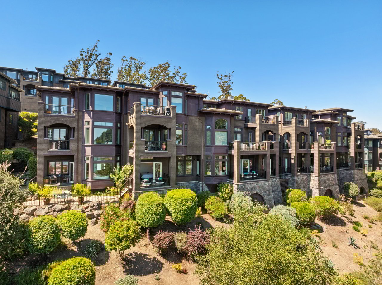 62 De Silva Island Drive Mill Valley