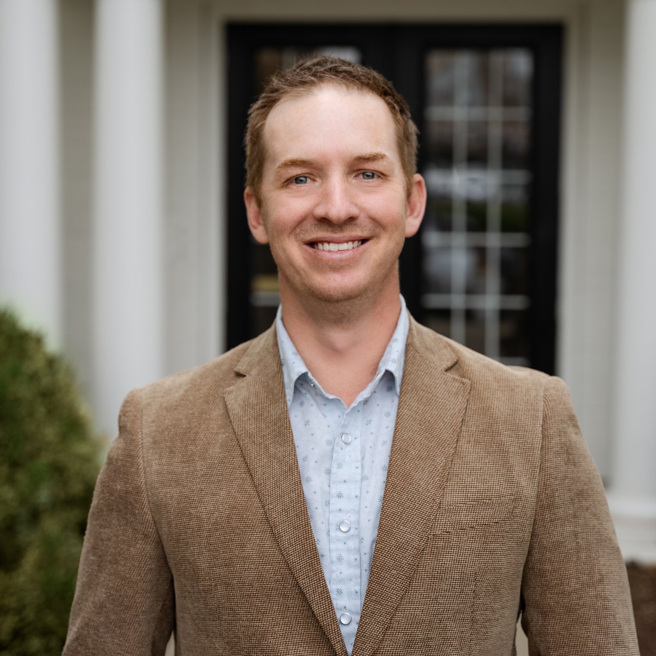 Robert Young Brentwood, TN Real Estate Agent Headshot