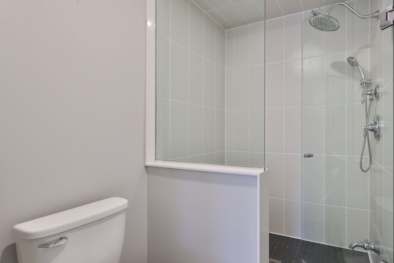 3205 Violet Gardens, Oakville