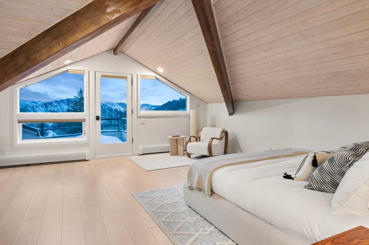 Designer Living with Unmatched Mountain Views