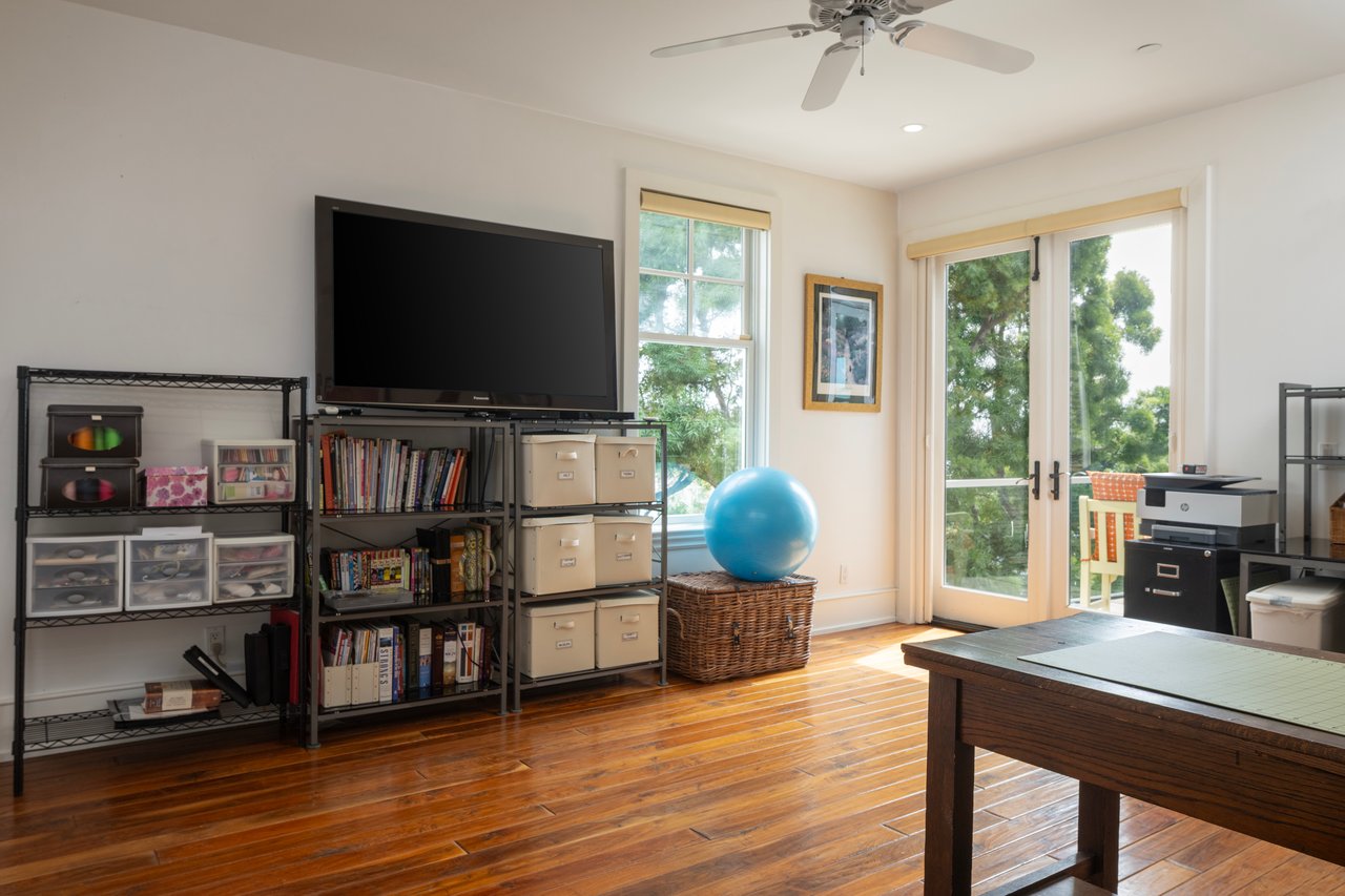 Rare Bayfront Offering