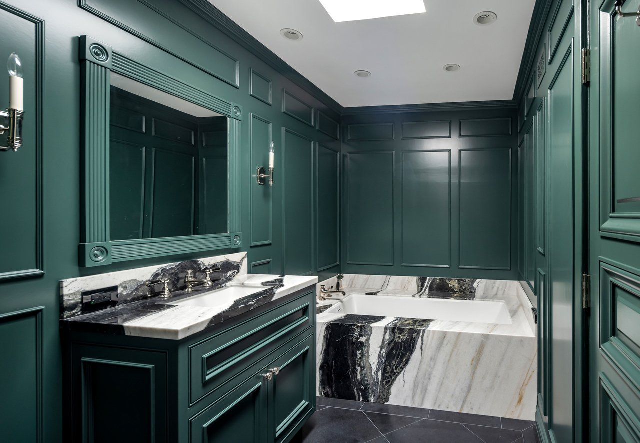 1612 Gilcrest Dr, Beverly Hills