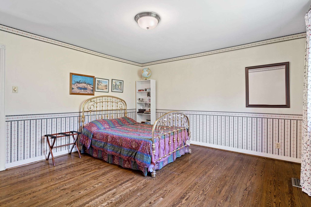 SOLD: Most Sought After St. Andrews Enclave