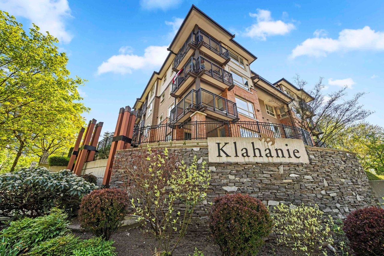 306-700 Klahanie Dr