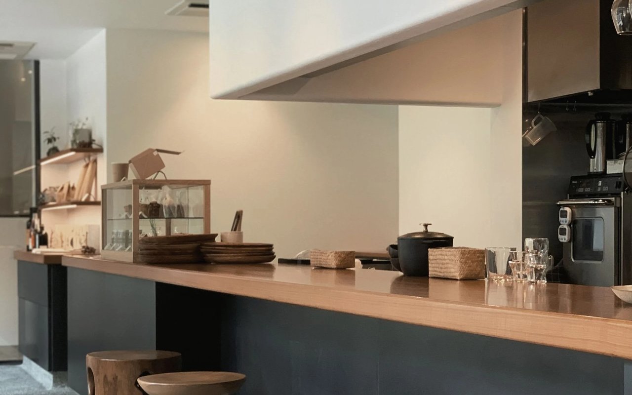 Should You Hire a Mortgage Broker?