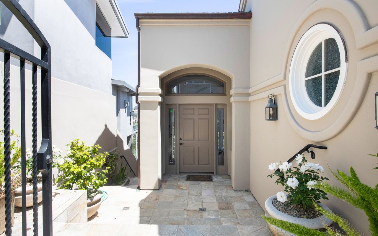 228 Hazel Dr