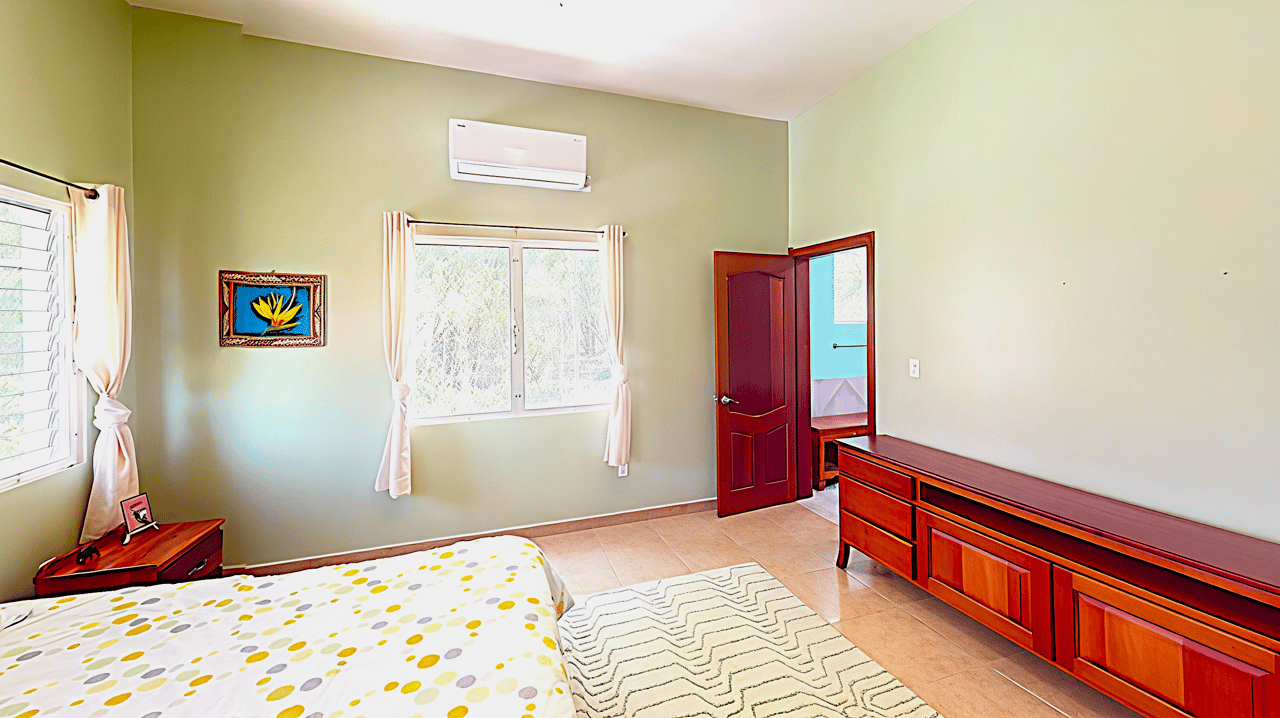 Waterview Villa steps away from 9 hole golf course and the Caribbean Sea