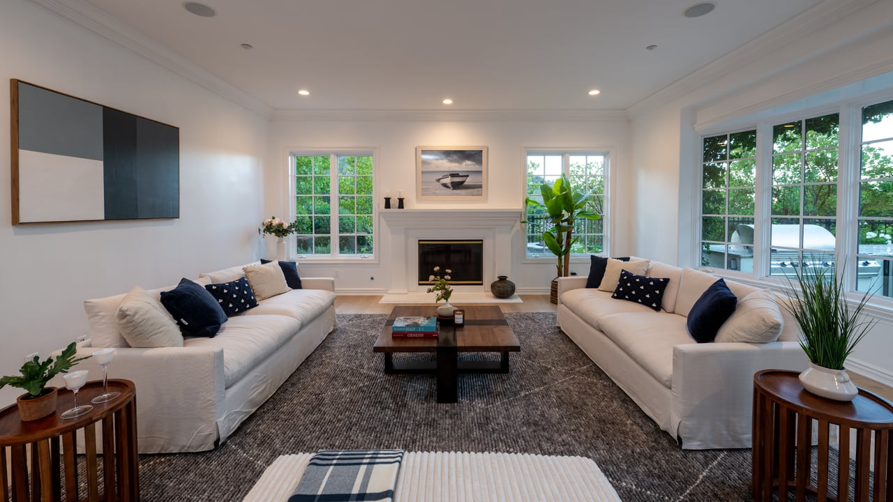 3686 Benedict Canyon Ln, Sherman Oaks 