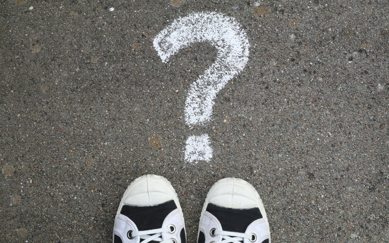 7 Clever Questions to Ask the Neighbors Before Buying A Home