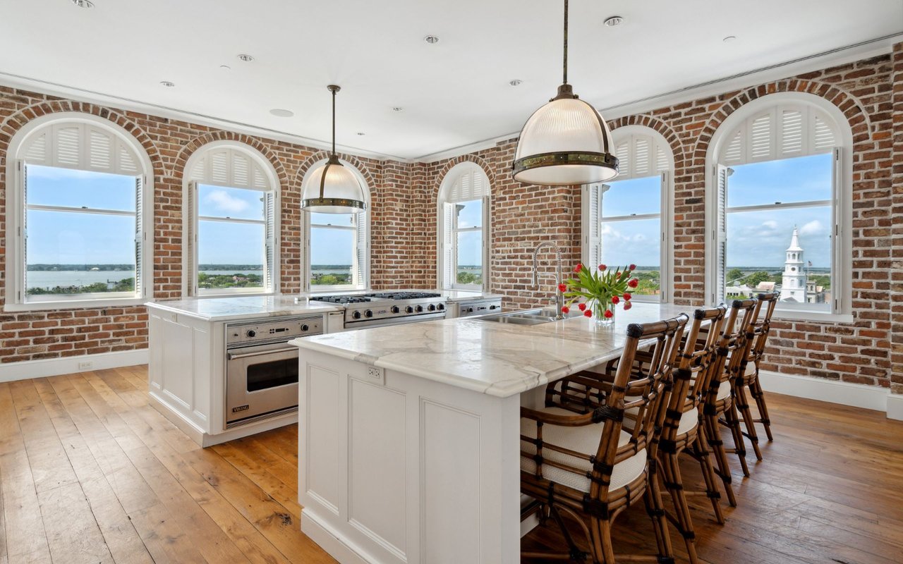 Luxurious Two-story Downtown Penthouse – 18 Broad Street Unit 801