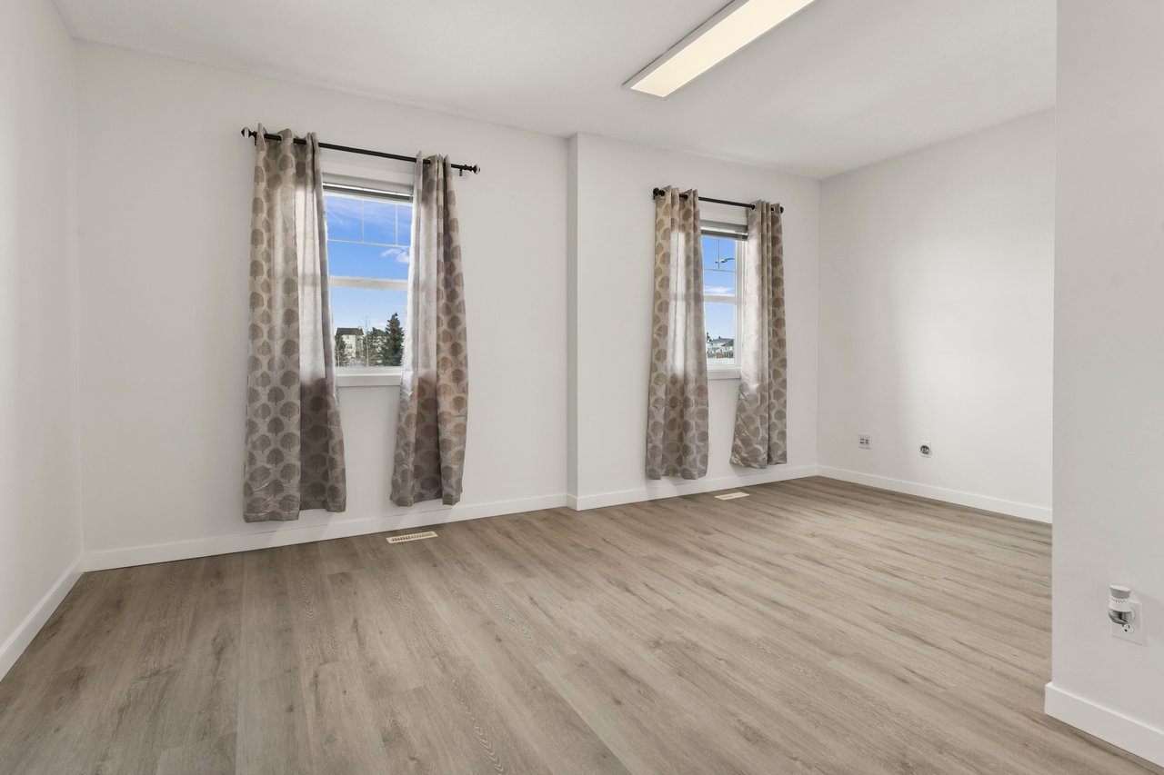 12345 Coventry Hills Way NE