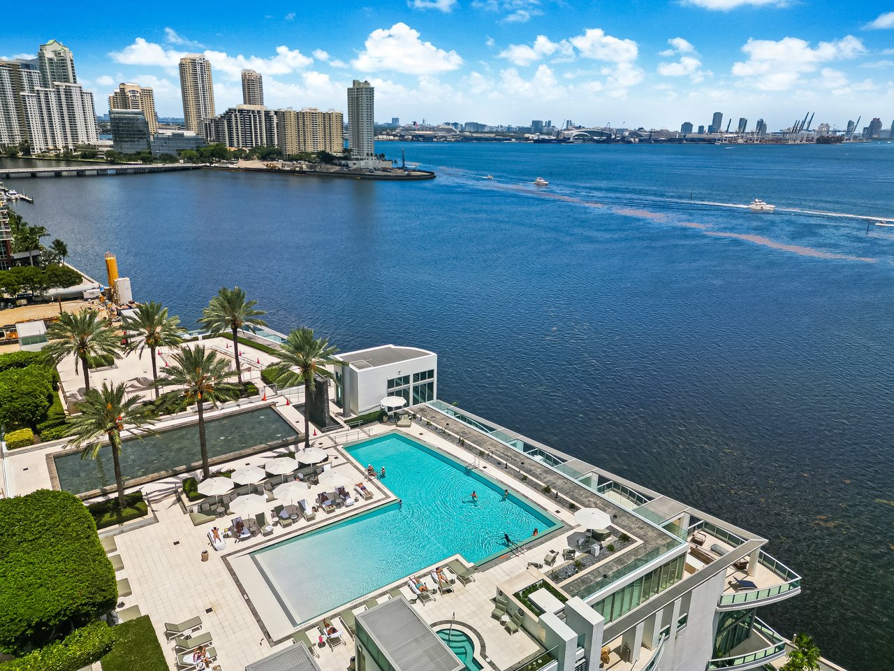 Pool At Jade Brickell overlooking Biscayne Bay.