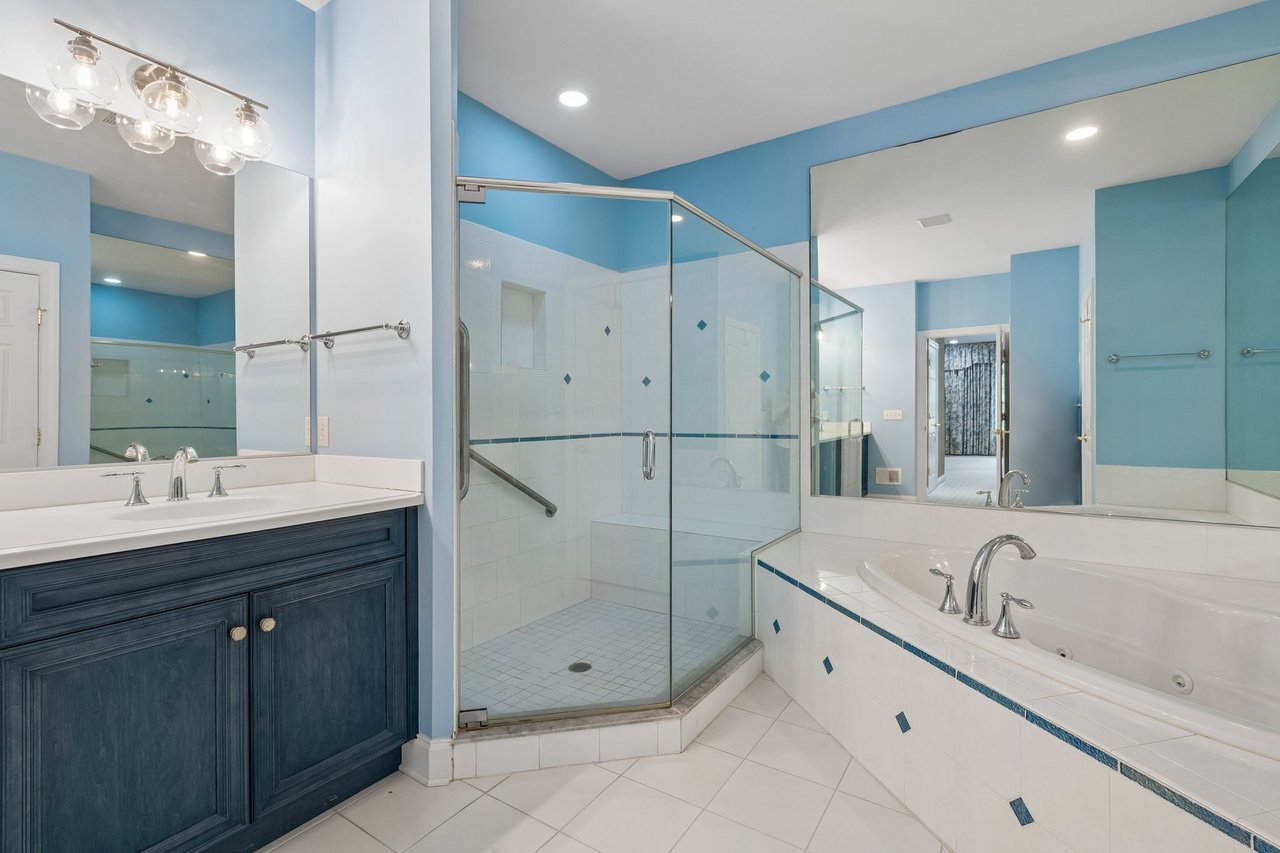 6 Melrose Ln