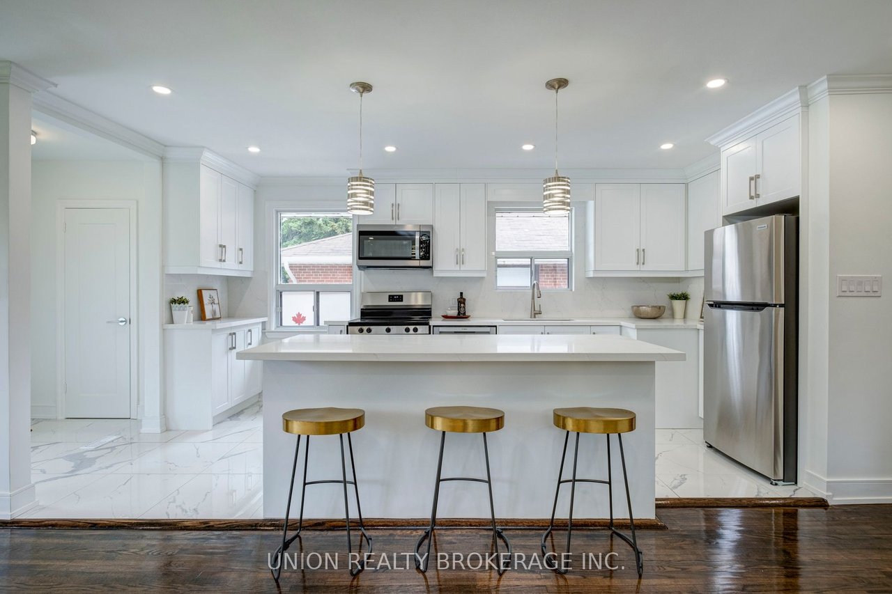 96 Rosemount Dr
