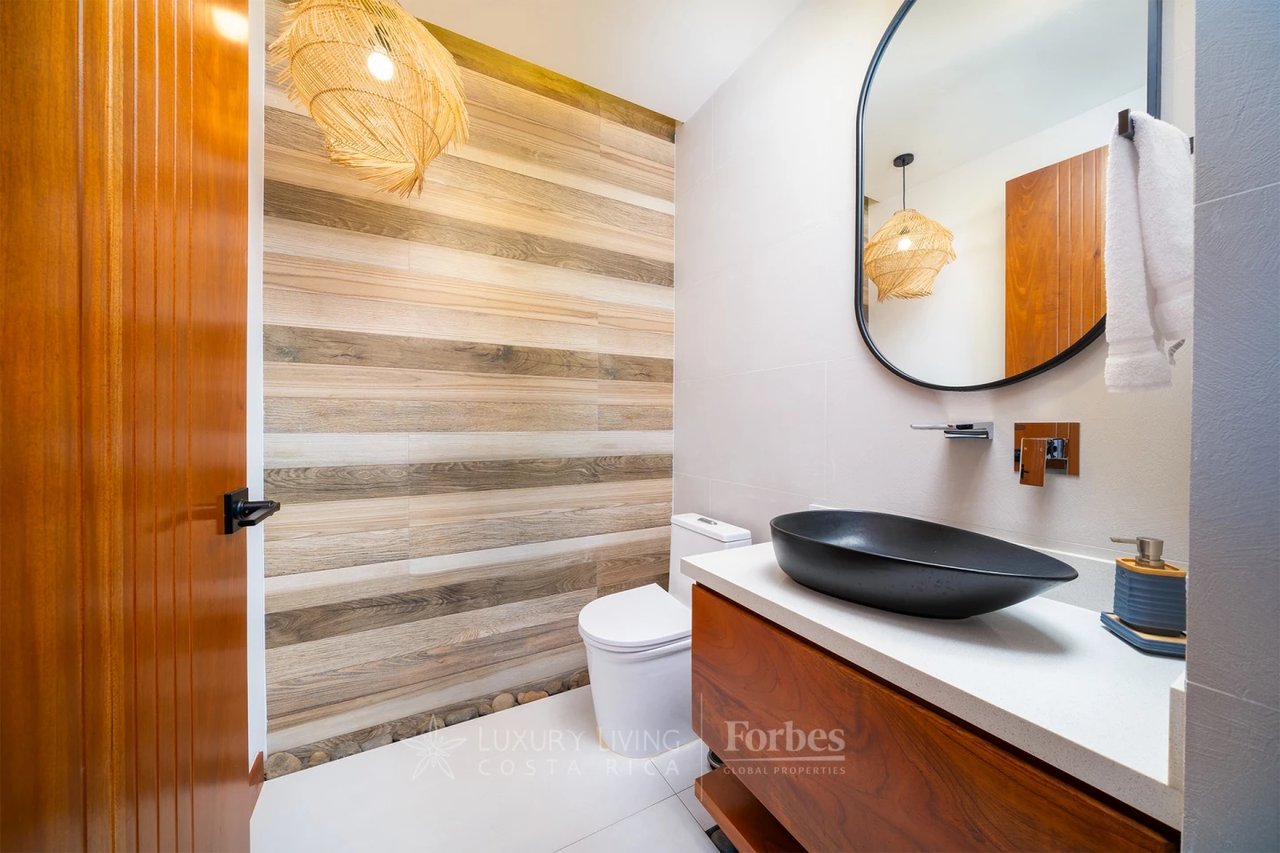 20702 - Contemporary Luxury with Ocean Views in Playa Flamingo