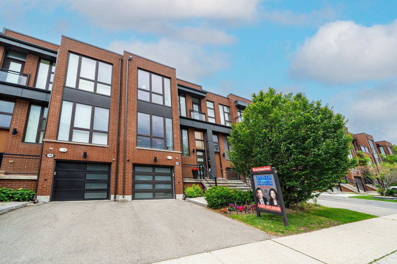 20 Crestridge Drive
