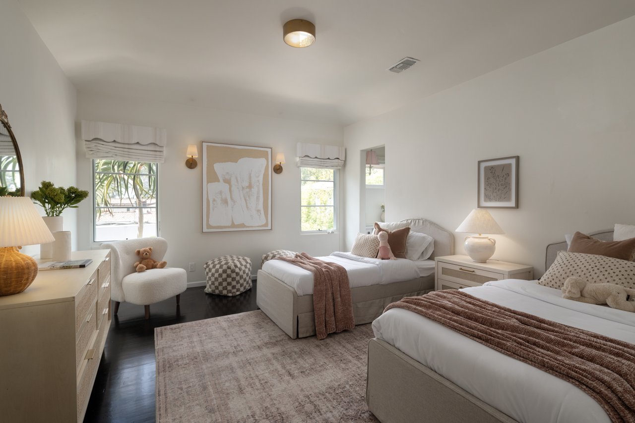 560 16th St, Santa Monica