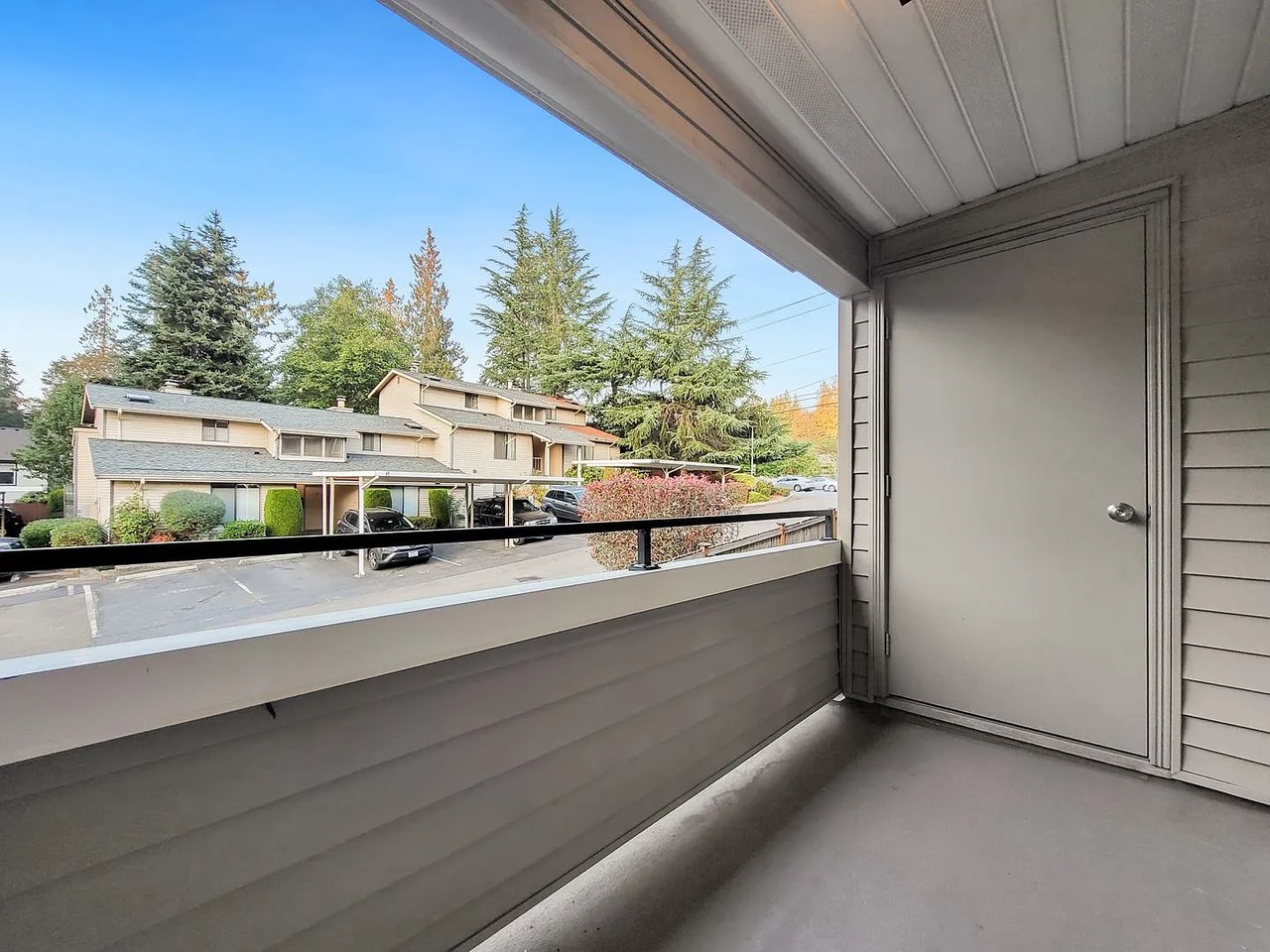 9838 NE 122nd St APT Q201
