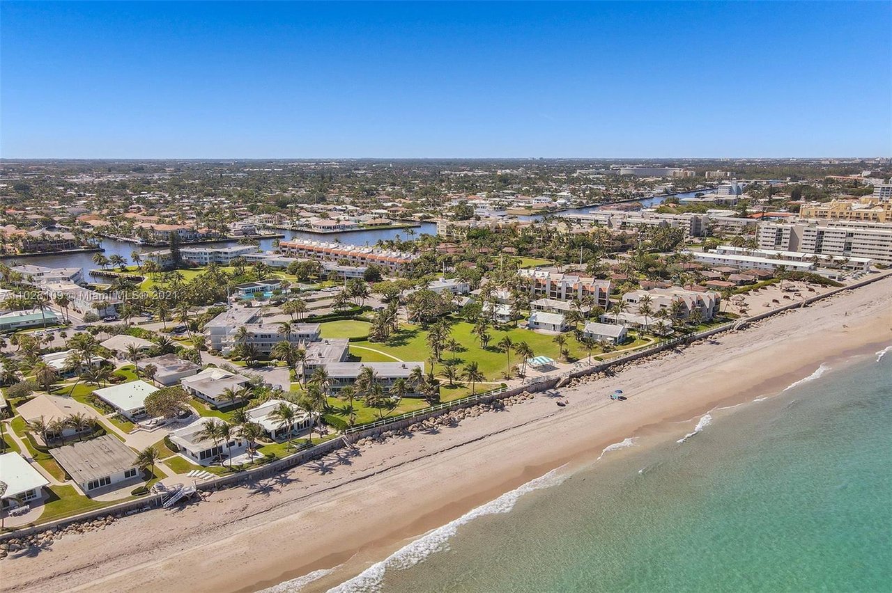 1221 Hillsboro Mile APT 17C